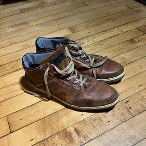 Mens leather BullBoxer shoes, lightly worn but in great condition